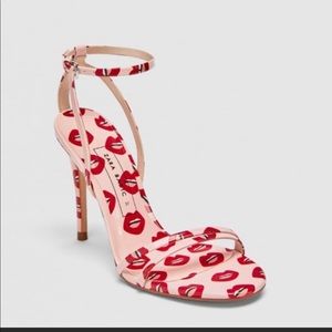 Zara Lip Printed heels